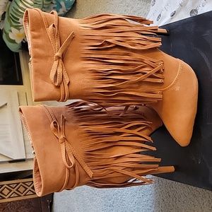 Fancy Suede Fringe Boots